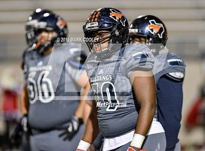 Thumbnail 3 in Sachse vs. The Woodlands (UIL 6A Area Playoff) photogallery.