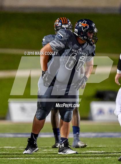 Thumbnail 1 in Sachse vs. The Woodlands (UIL 6A Area Playoff) photogallery.