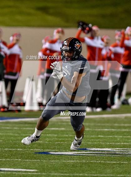 Thumbnail 3 in Sachse vs. The Woodlands (UIL 6A Area Playoff) photogallery.