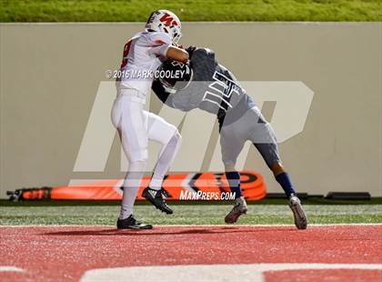 Thumbnail 3 in Sachse vs. The Woodlands (UIL 6A Area Playoff) photogallery.