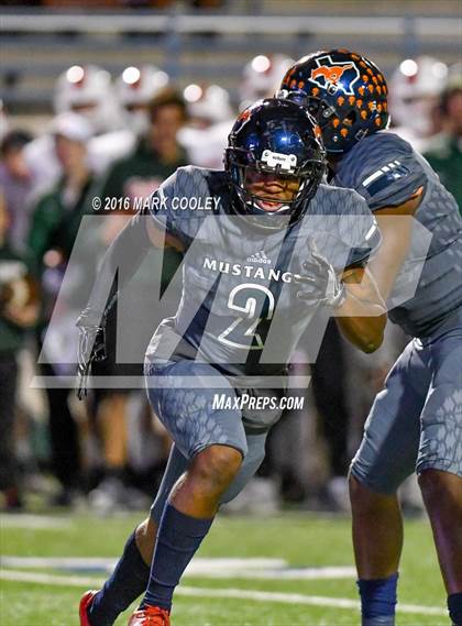 Thumbnail 1 in Sachse vs. The Woodlands (UIL 6A Area Playoff) photogallery.