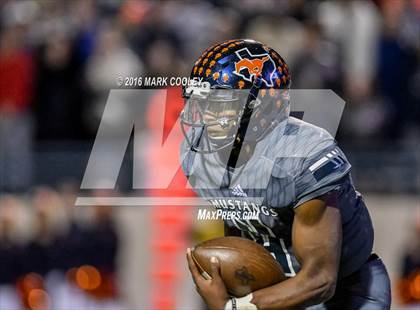 Thumbnail 2 in Sachse vs. The Woodlands (UIL 6A Area Playoff) photogallery.