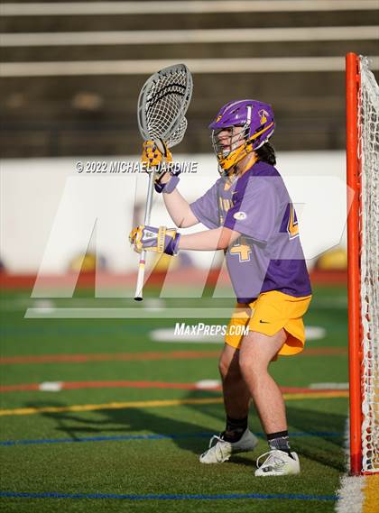 Thumbnail 3 in Issaquah vs Bishop Gorman (Northwest Invitational) photogallery.