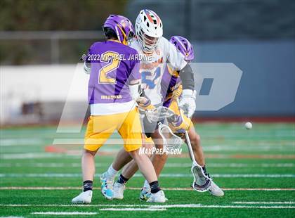 Thumbnail 2 in Issaquah vs Bishop Gorman (Northwest Invitational) photogallery.