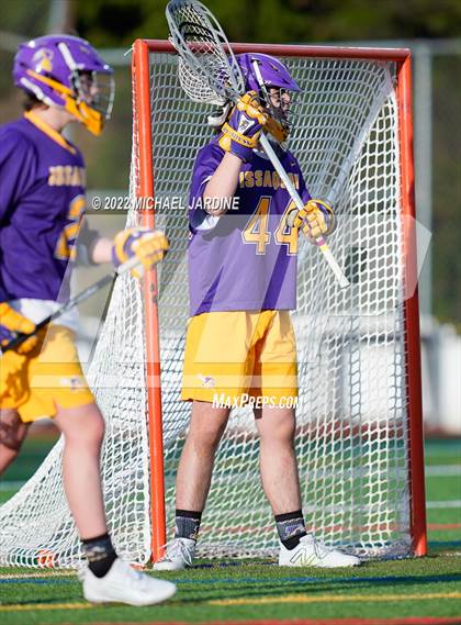 Thumbnail 2 in Issaquah vs Bishop Gorman (Northwest Invitational) photogallery.