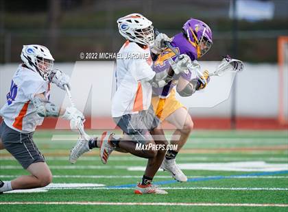 Thumbnail 2 in Issaquah vs Bishop Gorman (Northwest Invitational) photogallery.