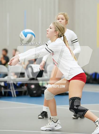Thumbnail 2 in Frankenmuth vs. Anchor Bay (Beast of the East) photogallery.