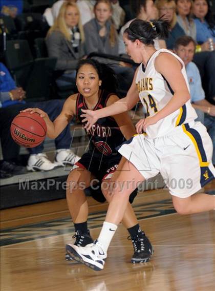 Thumbnail 1 in Hanford vs. Oak Ridge (Hoops Classic 2009) photogallery.