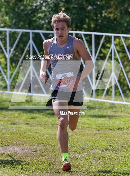 Thumbnail 3 in UIL Cross Country 3A Finals (5K) photogallery.