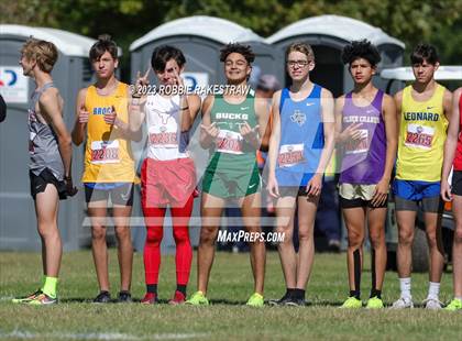 Thumbnail 2 in UIL Cross Country 3A Finals (5K) photogallery.