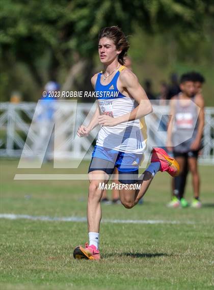 Thumbnail 1 in UIL Cross Country 3A Finals (5K) photogallery.