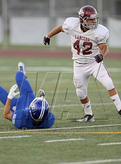 Thumbnail 1 in Bell Gardens vs. Burbank photogallery.