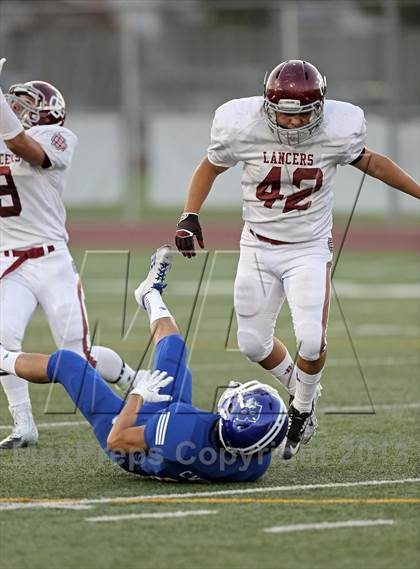 Thumbnail 3 in Bell Gardens vs. Burbank photogallery.