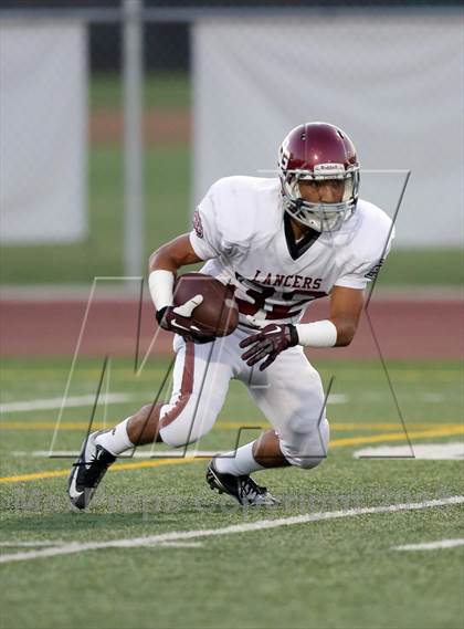 Thumbnail 3 in Bell Gardens vs. Burbank photogallery.