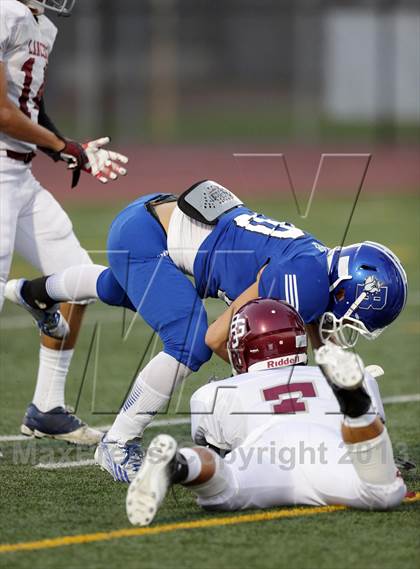 Thumbnail 3 in Bell Gardens vs. Burbank photogallery.