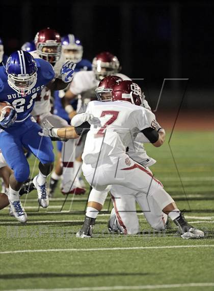 Thumbnail 1 in Bell Gardens vs. Burbank photogallery.