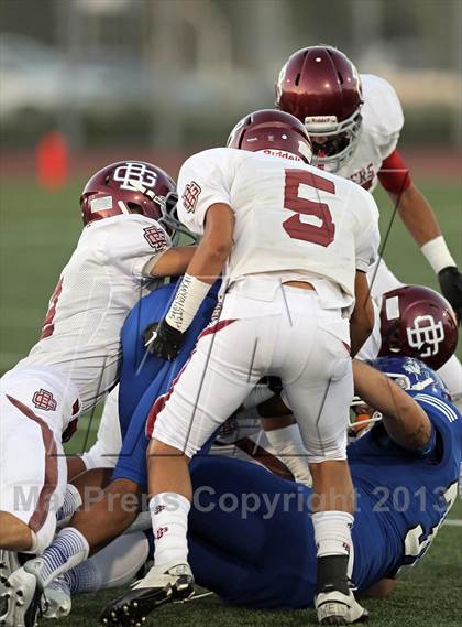 Thumbnail 1 in Bell Gardens vs. Burbank photogallery.