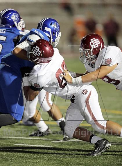 Thumbnail 2 in Bell Gardens vs. Burbank photogallery.