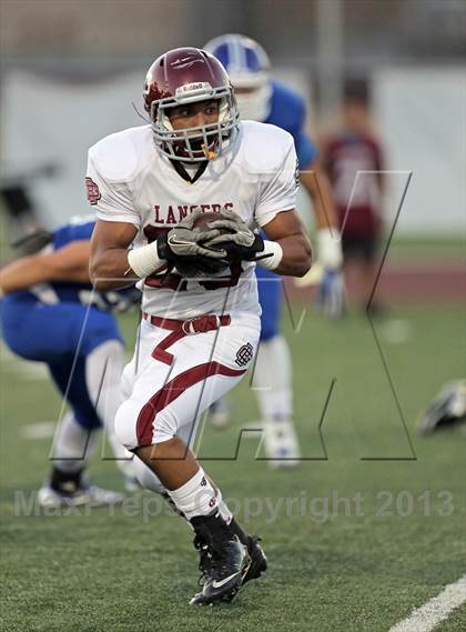 Thumbnail 1 in Bell Gardens vs. Burbank photogallery.