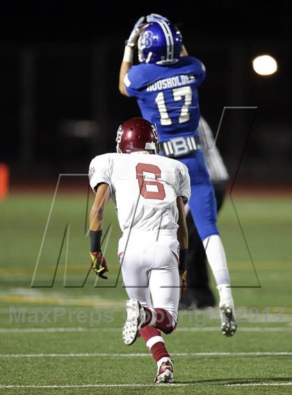 Thumbnail 2 in Bell Gardens vs. Burbank photogallery.