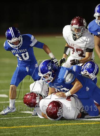 Thumbnail 3 in Bell Gardens vs. Burbank photogallery.