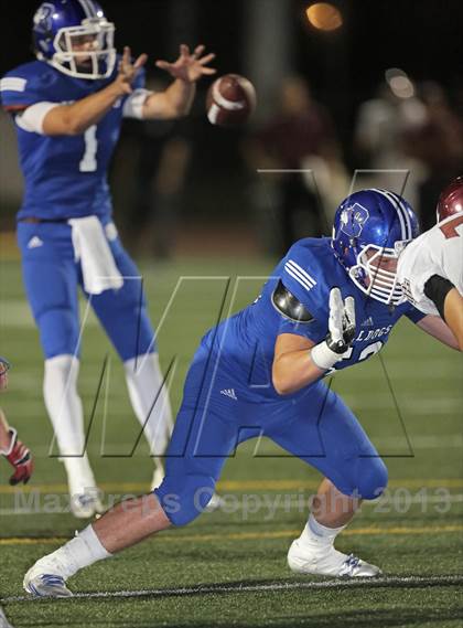 Thumbnail 2 in Bell Gardens vs. Burbank photogallery.