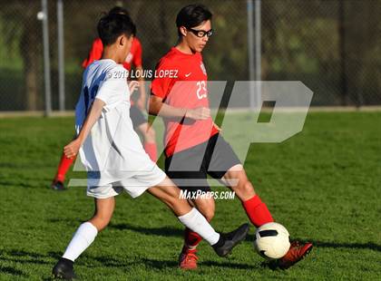 Thumbnail 2 in FR: Ayala photogallery.
