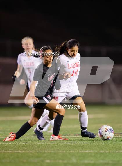 Thumbnail 3 in Laguna Creek vs. McClatchy photogallery.