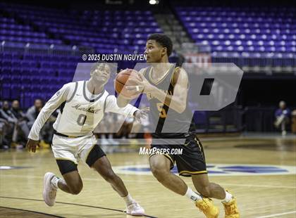 Thumbnail 3 in Fort Bend Marshall vs. Memorial (Cy-Hoops 3rd Place) photogallery.