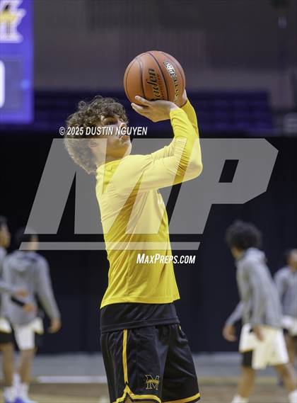 Thumbnail 3 in Fort Bend Marshall vs. Memorial (Cy-Hoops 3rd Place) photogallery.