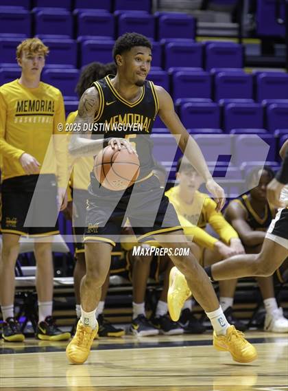 Thumbnail 2 in Fort Bend Marshall vs. Memorial (Cy-Hoops 3rd Place) photogallery.
