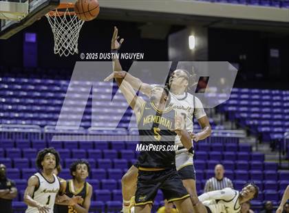 Thumbnail 2 in Fort Bend Marshall vs. Memorial (Cy-Hoops 3rd Place) photogallery.
