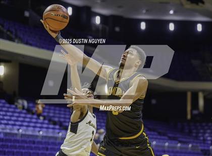 Thumbnail 1 in Fort Bend Marshall vs. Memorial (Cy-Hoops 3rd Place) photogallery.