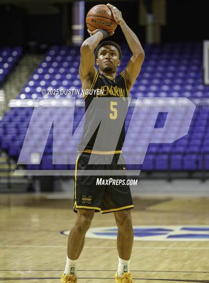 Thumbnail 3 in Fort Bend Marshall vs. Memorial (Cy-Hoops 3rd Place) photogallery.