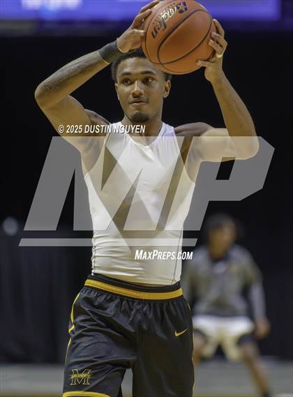 Thumbnail 3 in Fort Bend Marshall vs. Memorial (Cy-Hoops 3rd Place) photogallery.