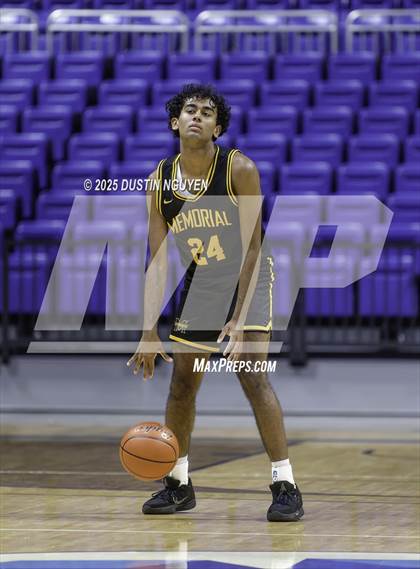 Thumbnail 1 in Fort Bend Marshall vs. Memorial (Cy-Hoops 3rd Place) photogallery.