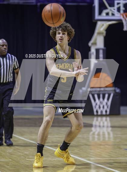 Thumbnail 3 in Fort Bend Marshall vs. Memorial (Cy-Hoops 3rd Place) photogallery.