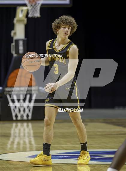 Thumbnail 2 in Fort Bend Marshall vs. Memorial (Cy-Hoops 3rd Place) photogallery.