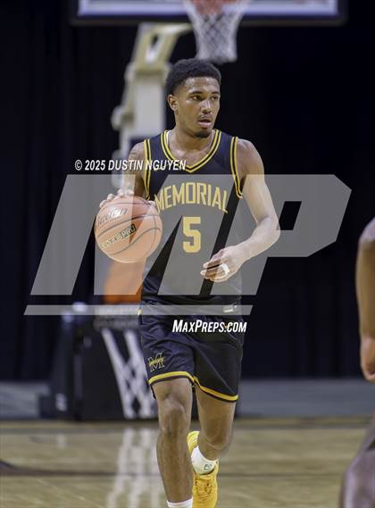 Thumbnail 3 in Fort Bend Marshall vs. Memorial (Cy-Hoops 3rd Place) photogallery.