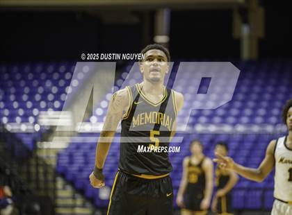 Thumbnail 2 in Fort Bend Marshall vs. Memorial (Cy-Hoops 3rd Place) photogallery.