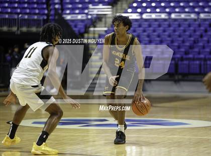 Thumbnail 1 in Fort Bend Marshall vs. Memorial (Cy-Hoops 3rd Place) photogallery.
