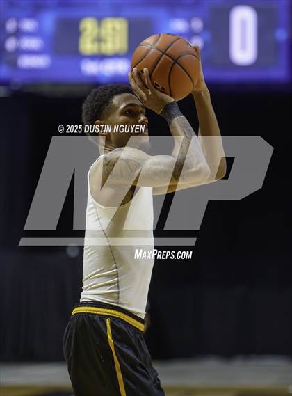 Thumbnail 1 in Fort Bend Marshall vs. Memorial (Cy-Hoops 3rd Place) photogallery.