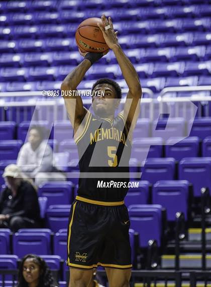 Thumbnail 3 in Fort Bend Marshall vs. Memorial (Cy-Hoops 3rd Place) photogallery.