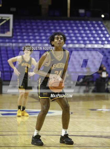 Thumbnail 1 in Fort Bend Marshall vs. Memorial (Cy-Hoops 3rd Place) photogallery.