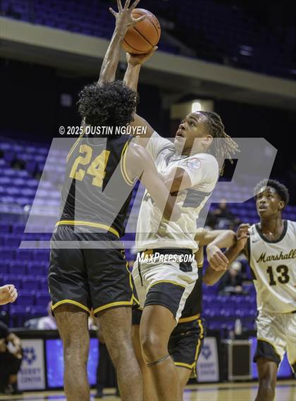 Thumbnail 1 in Fort Bend Marshall vs. Memorial (Cy-Hoops 3rd Place) photogallery.