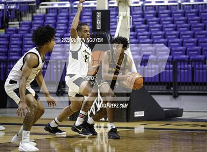 Thumbnail 3 in Fort Bend Marshall vs. Memorial (Cy-Hoops 3rd Place) photogallery.