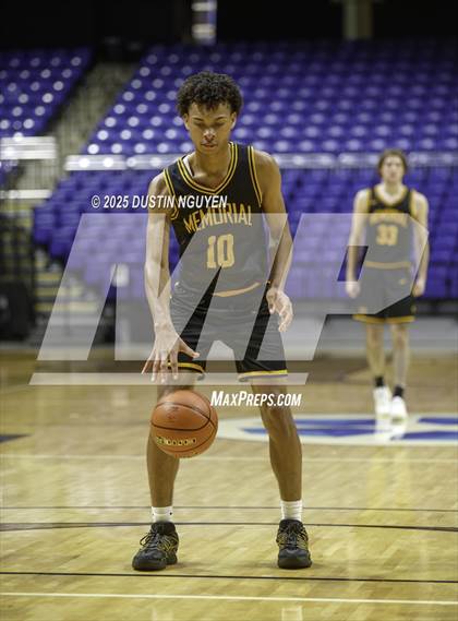 Thumbnail 3 in Fort Bend Marshall vs. Memorial (Cy-Hoops 3rd Place) photogallery.