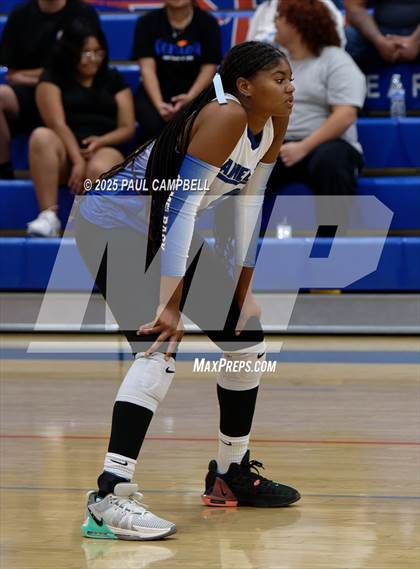 Thumbnail 1 in Coronado @ Camelback photogallery.