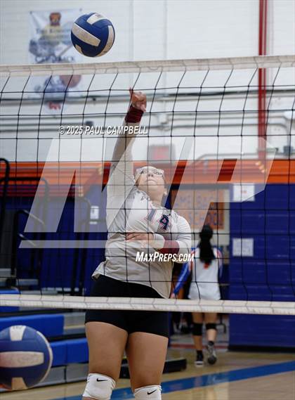 Thumbnail 1 in Coronado @ Camelback photogallery.