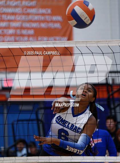 Thumbnail 1 in Coronado @ Camelback photogallery.